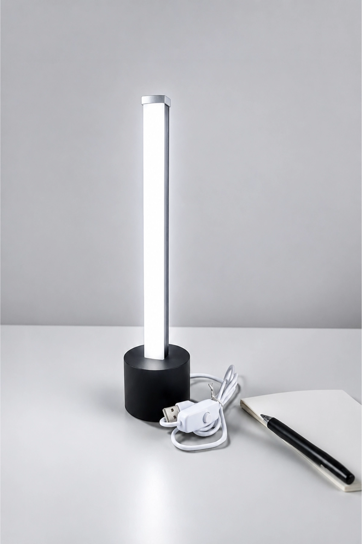 Usb Dikey Led Masa Lambası Beyaz Gece Lambası 27 cm