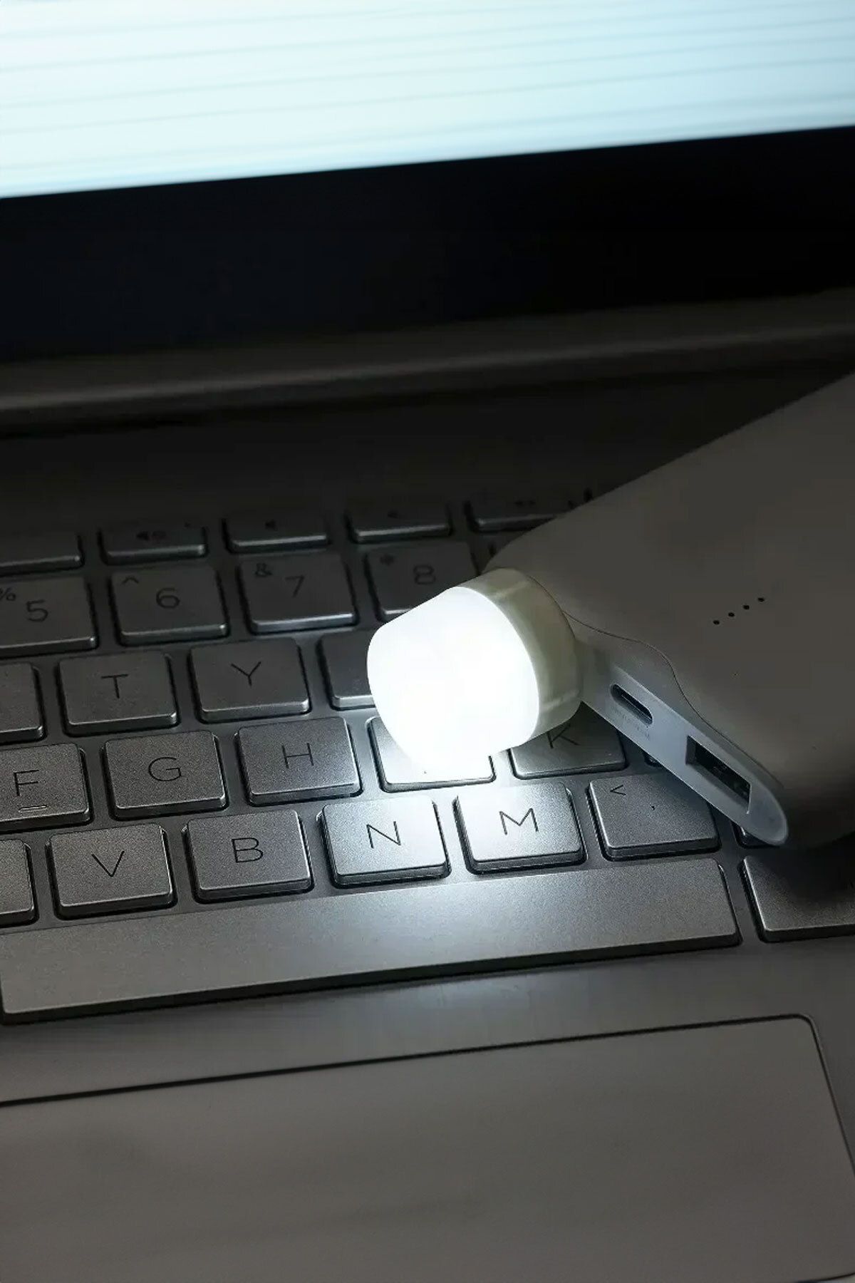 Beyaz Renk Mini Usb Led Lamba Gece Lambası Kitap Okuma Lambası
